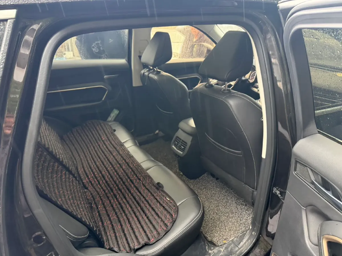 2018 Haval H6 1.5T 169HP L4 7DCT,autocango,china used car exporter,china ev exporter,chinese used car exporter,chinese used ev exporter