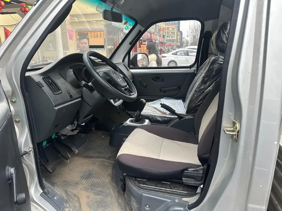 2023 WuLing RongGuang New Truck 2.0L 136HP L4 5MT,autocango,china used car exporter,china ev exporter,chinese used car exporter,chinese used ev exporter