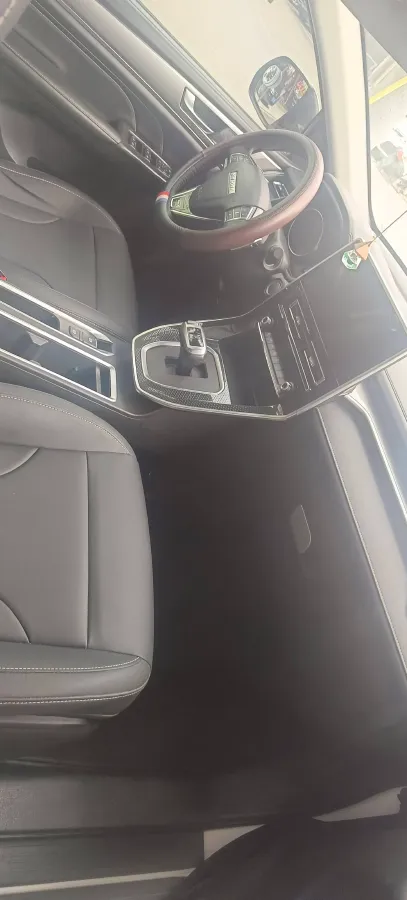 2021 Haval M6 1.5T 150HP L4 7DCT,autocango,china used car exporter,china ev exporter,chinese used car exporter,chinese used ev exporter