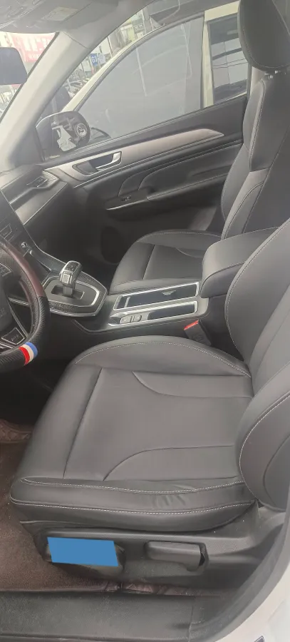 2021 Haval M6 1.5T 150HP L4 7DCT,autocango,china used car exporter,china ev exporter,chinese used car exporter,chinese used ev exporter