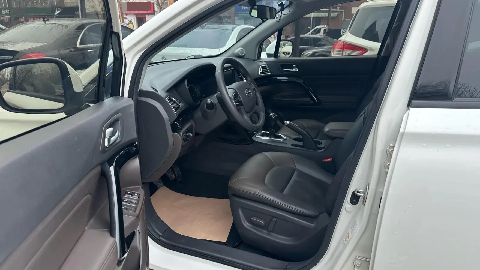 2017 GAC Trumpchi GS4 1.5T 152HP L4 5MT,autocango,china used car exporter,china ev exporter,chinese used car exporter,chinese used ev exporter