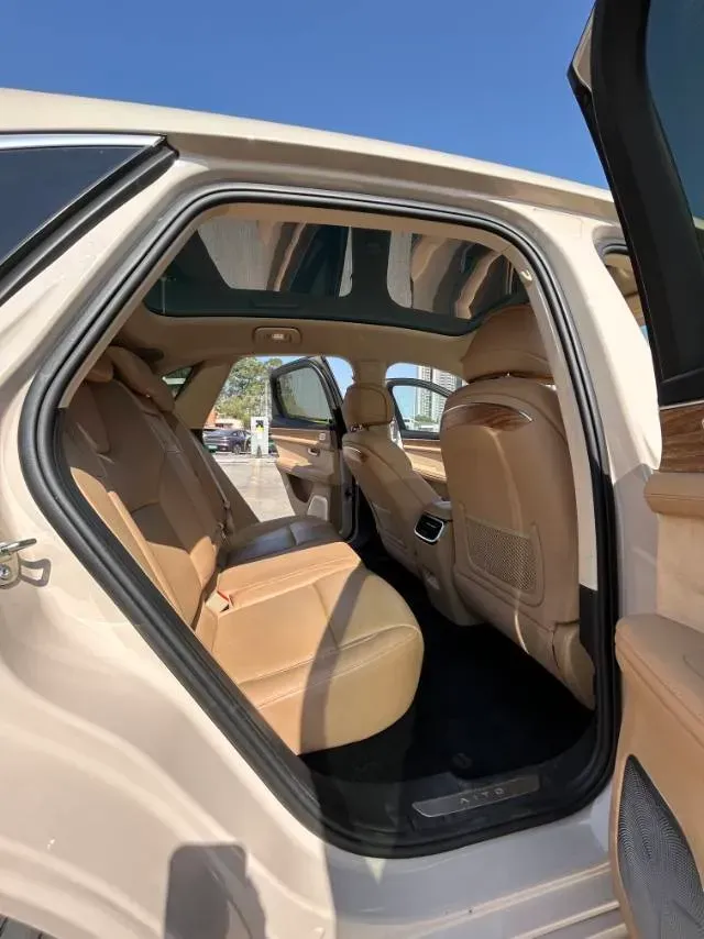 2022 Infiniti Q50L 2.0T 211HP L4 7AT,autocango,china used car exporter,china ev exporter,chinese used car exporter,chinese used ev exporter