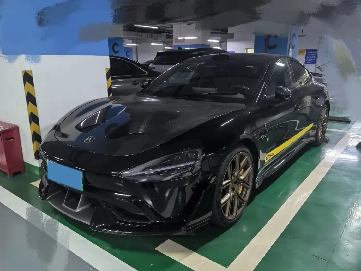 2025 MI SU7 Ultra BEV 93.7KWH,autocango,china used car exporter,china ev exporter,chinese used car exporter,chinese used ev exporter