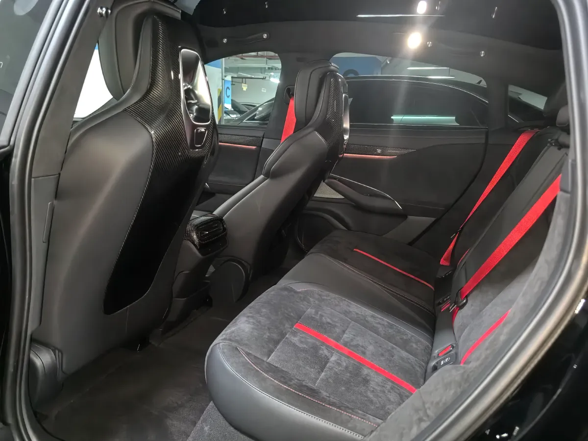 2025 MI SU7 Ultra BEV 93.7KWH,autocango,china used car exporter,china ev exporter,chinese used car exporter,chinese used ev exporter