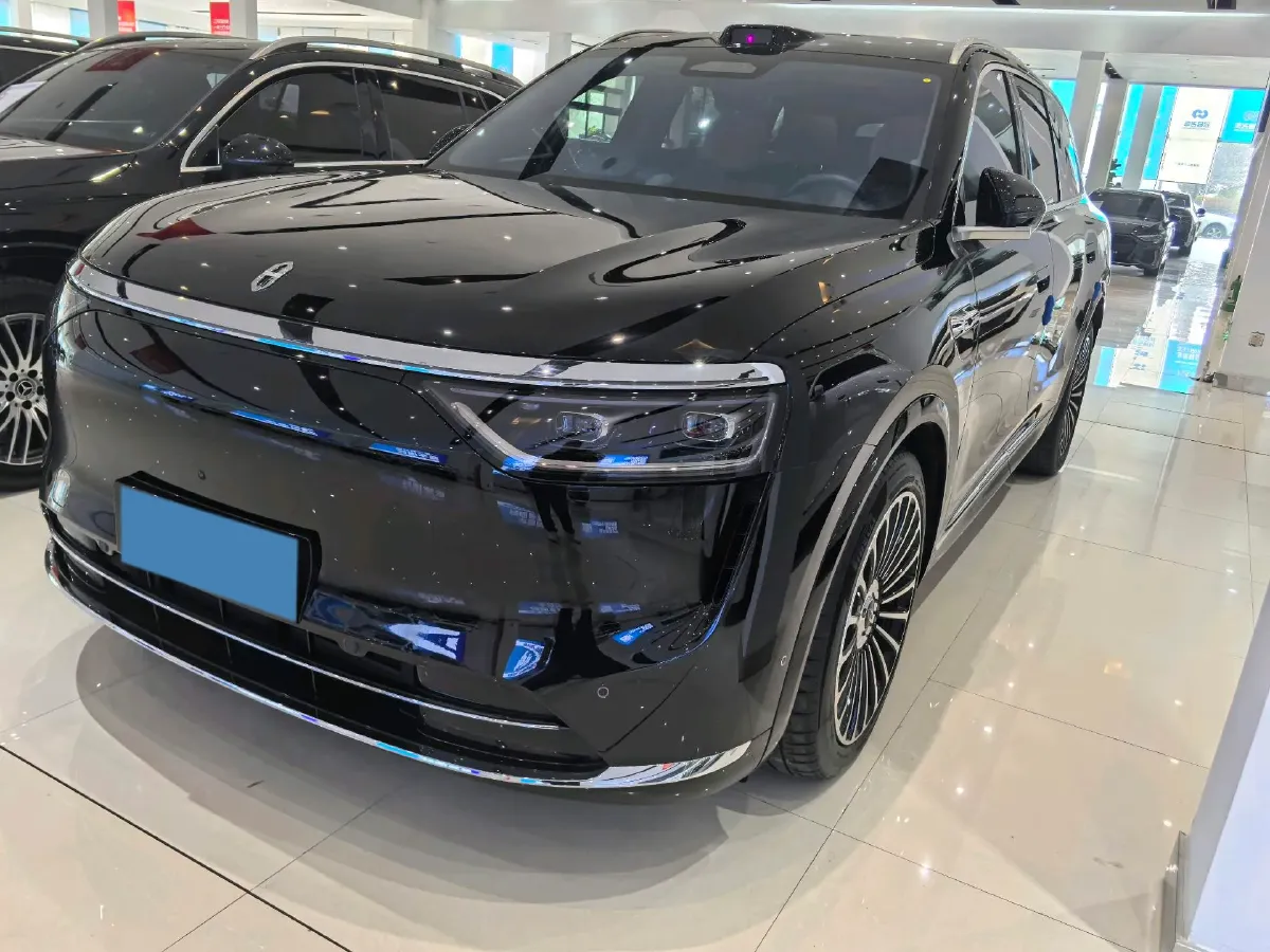 2025 AITO AITO M8 REEV 160HP REEV 53.4KWH,autocango,china used car exporter,china ev exporter,chinese used car exporter,chinese used ev exporter
