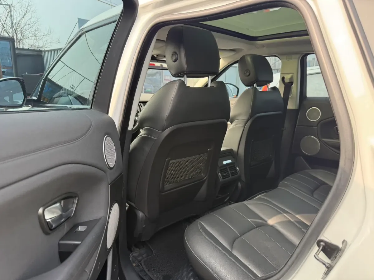 2018 Land Rover Range Rover Evoque 2.0T 241HP L4 9AT,autocango,china used car exporter,china ev exporter,chinese used car exporter,chinese used ev exporter