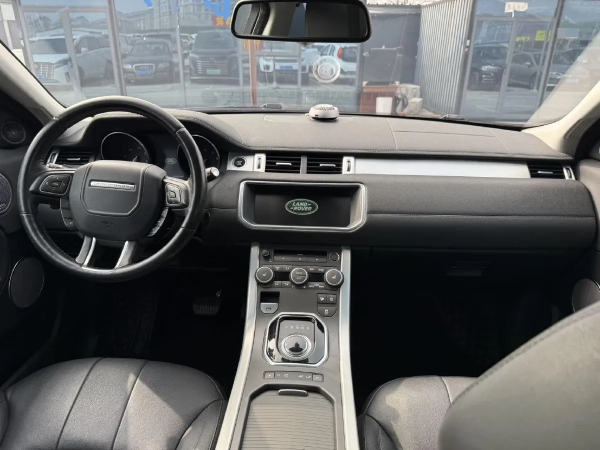 2018 Land Rover Range Rover Evoque 2.0T 241HP L4 9AT,autocango,china used car exporter,china ev exporter,chinese used car exporter,chinese used ev exporter