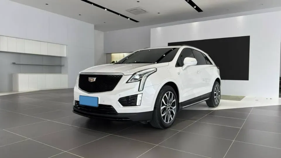 2022 Cadillac XT5 2.0T 237HP L4 9AT,autocango,china used car exporter,china ev exporter,chinese used car exporter,chinese used ev exporter