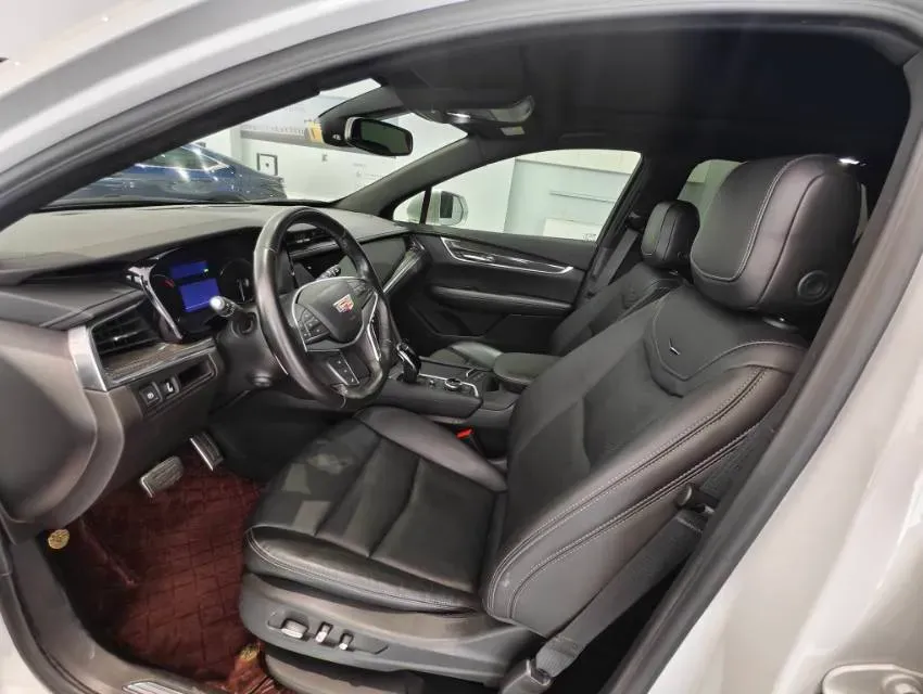 2022 Cadillac XT5 2.0T 237HP L4 9AT,autocango,china used car exporter,china ev exporter,chinese used car exporter,chinese used ev exporter