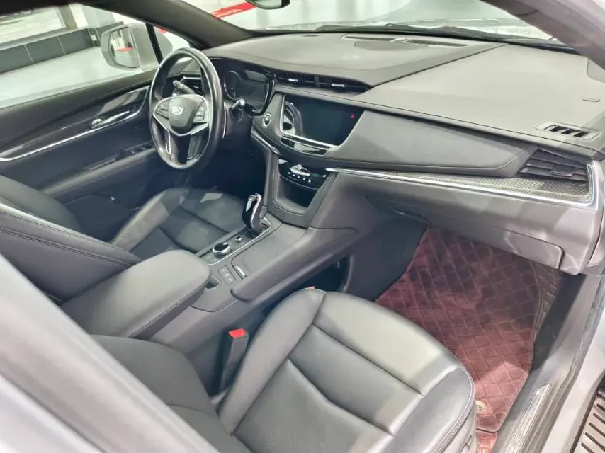 2022 Cadillac XT5 2.0T 237HP L4 9AT,autocango,china used car exporter,china ev exporter,chinese used car exporter,chinese used ev exporter
