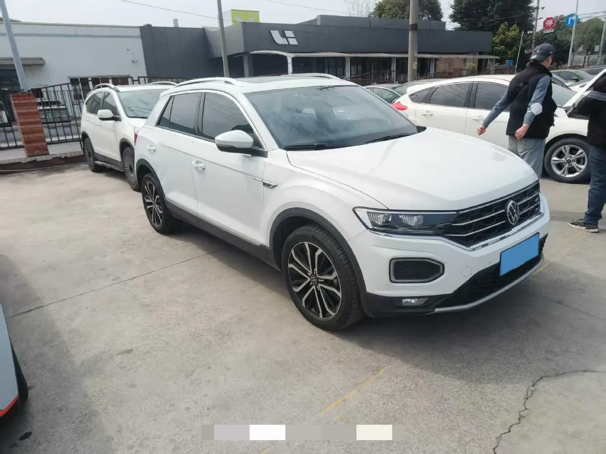 2021 Volkswagen T-Roc 1.4T 150HP L4 7DCT,autocango,china used car exporter,china ev exporter,chinese used car exporter,chinese used ev exporter