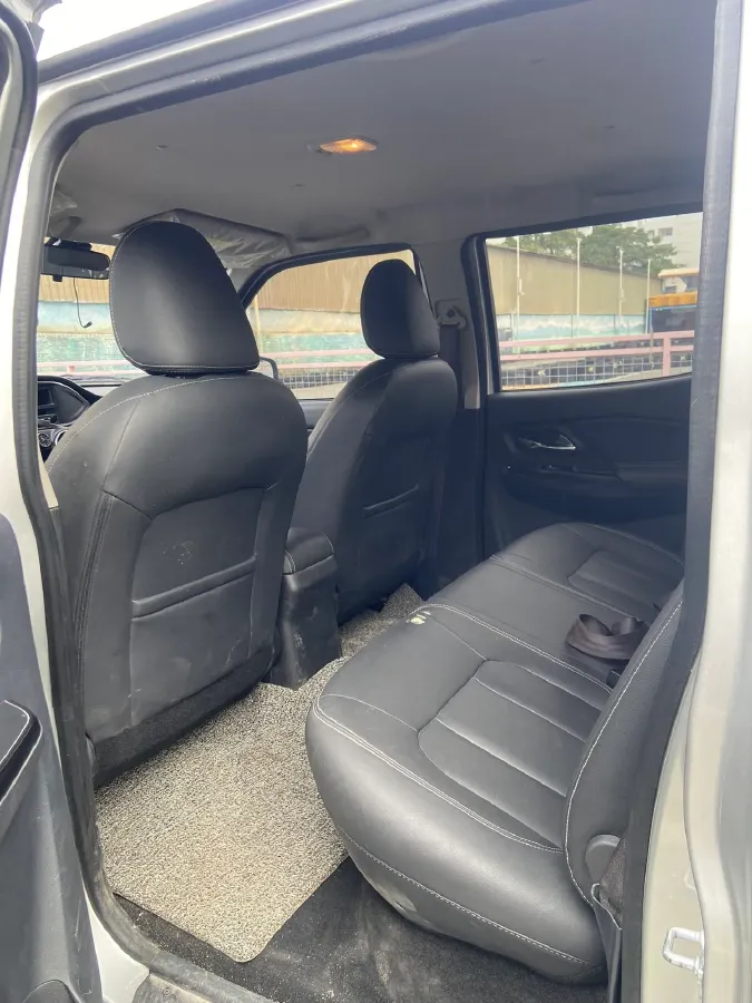 2023 Dongfeng RuiQi 2.4T 165HP L4 5MT,autocango,china used car exporter,china ev exporter,chinese used car exporter,chinese used ev exporter