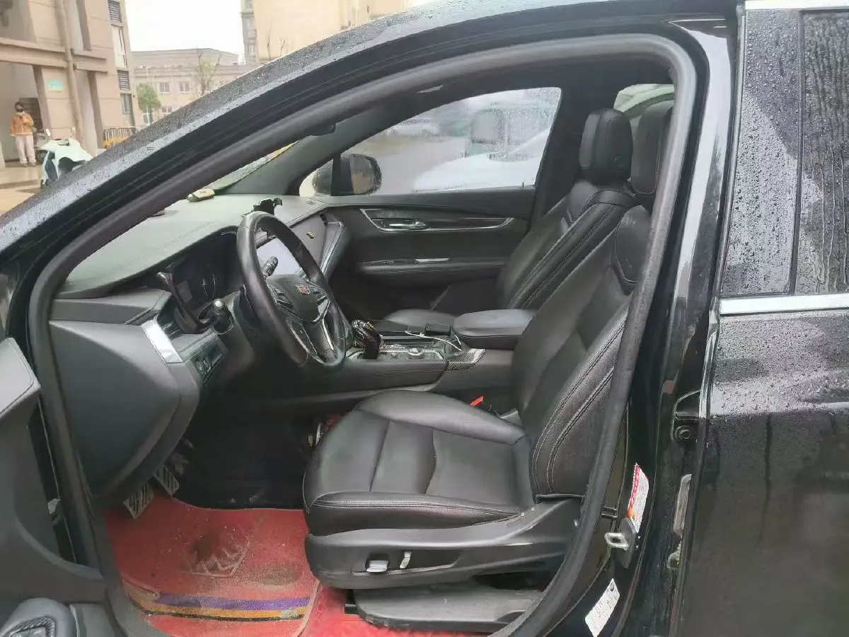 2020 Cadillac XT5 2.0T 237HP L4 9AT,autocango,china used car exporter,china ev exporter,chinese used car exporter,chinese used ev exporter