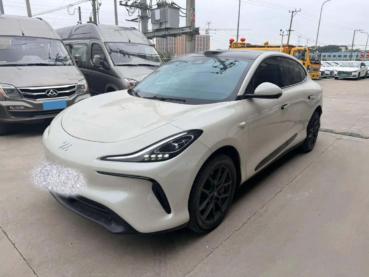 2023 IM LS6 BEV 71KWH,autocango,china used car exporter,china ev exporter,chinese used car exporter,chinese used ev exporter