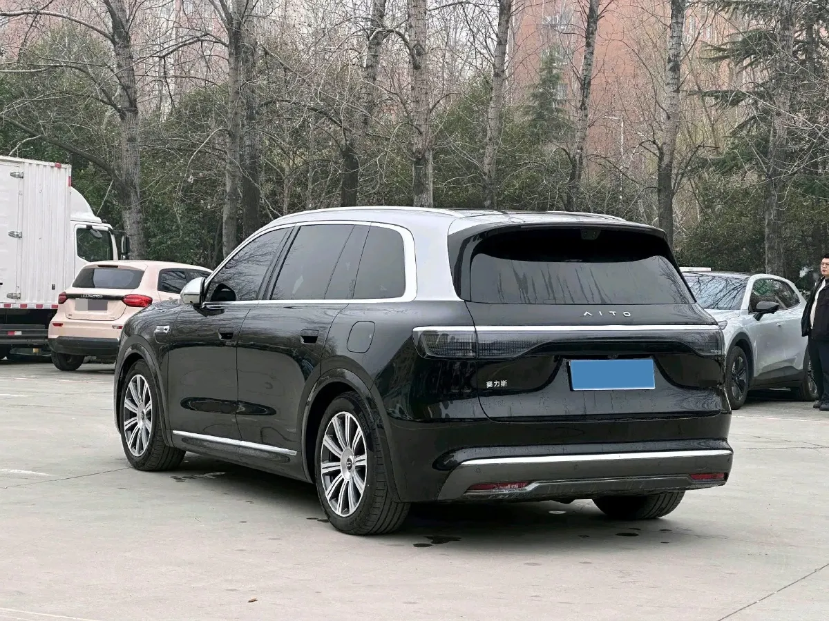 2025 AITO AITO M8 REEV 160HP REEV 53.4KWH,autocango,china used car exporter,china ev exporter,chinese used car exporter,chinese used ev exporter