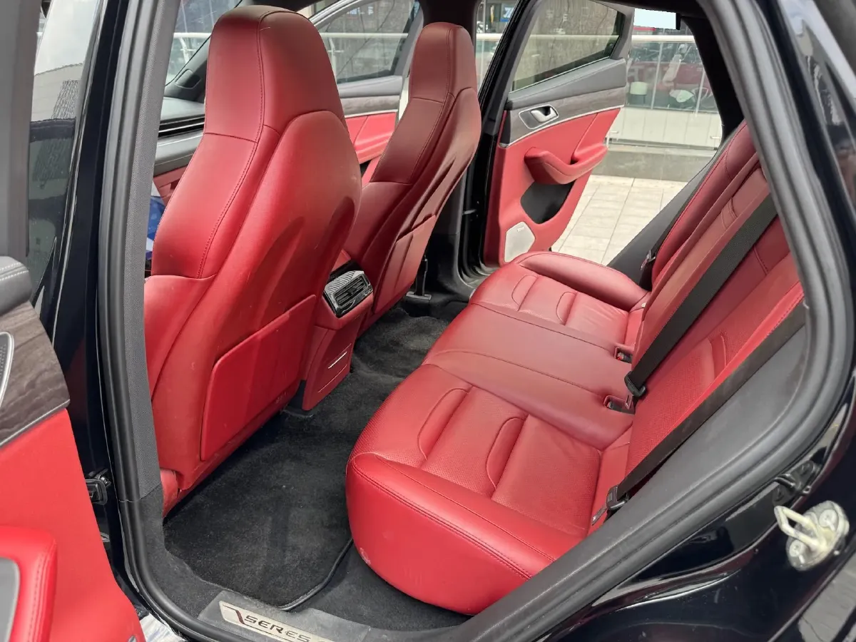 2021 Ford Edge 2.0T 245HP L4 8AT,autocango,china used car exporter,china ev exporter,chinese used car exporter,chinese used ev exporter