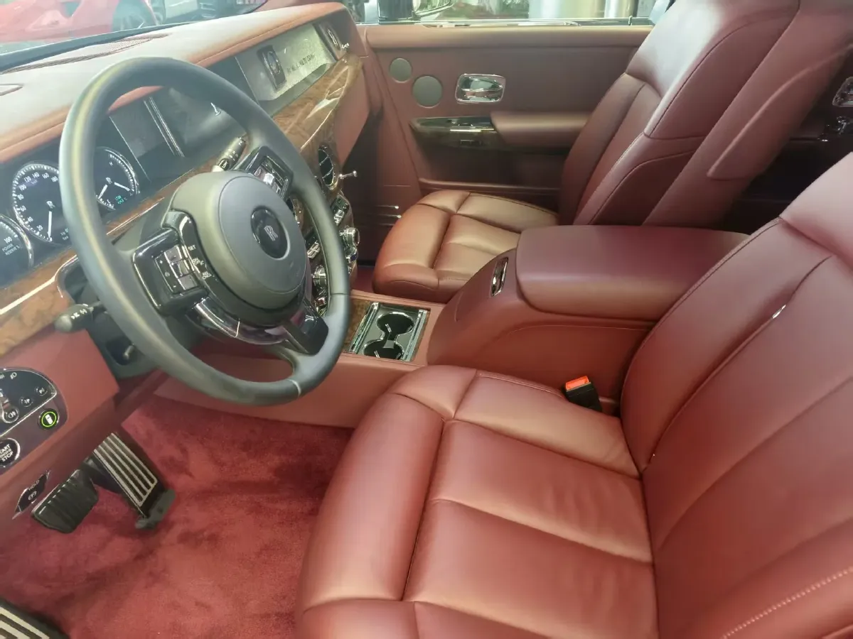 2018 Rolls-Royce Phantom 6.7T 571HP V12 8AT,autocango,china used car exporter,china ev exporter,chinese used car exporter,chinese used ev exporter