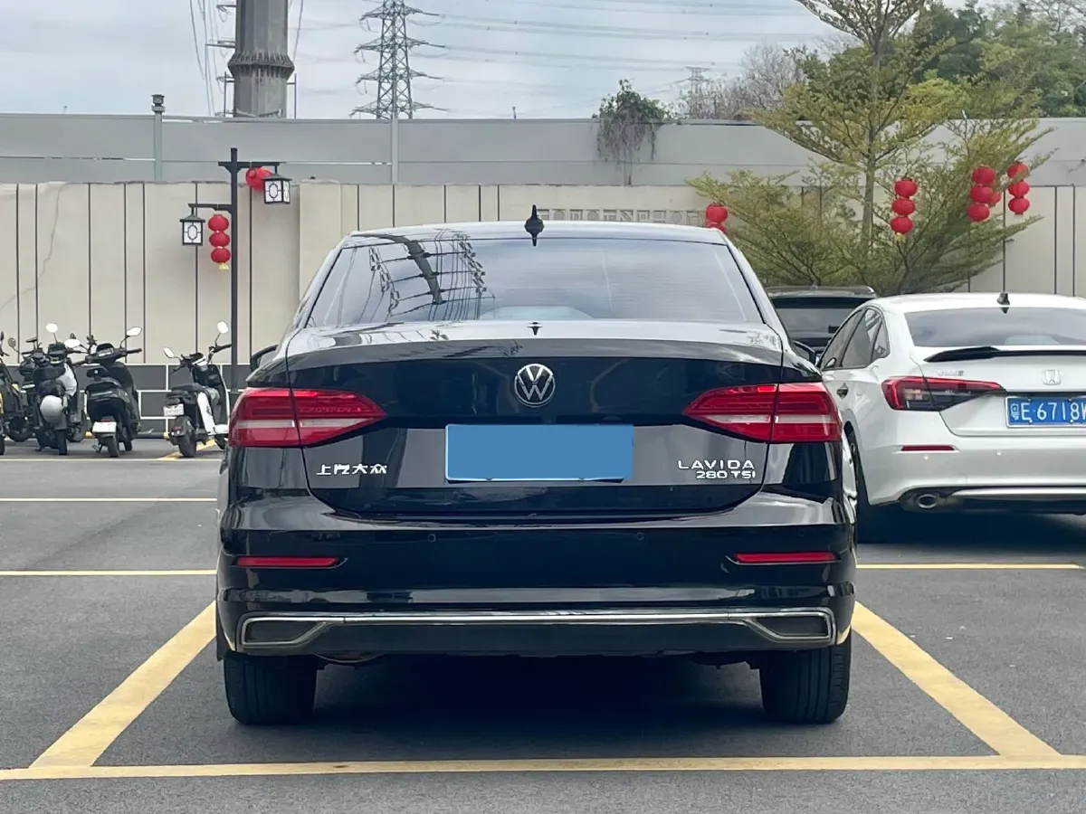 2021 Volkswagen Lavida 1.4T 150HP L4 7DCT,autocango,china used car exporter,china ev exporter,chinese used car exporter,chinese used ev exporter