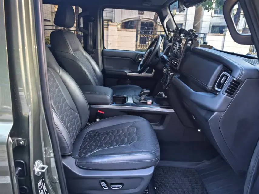 2024 212 212 T01 2.0T 252HP L4 8AT,autocango,china used car exporter,china ev exporter,chinese used car exporter,chinese used ev exporter