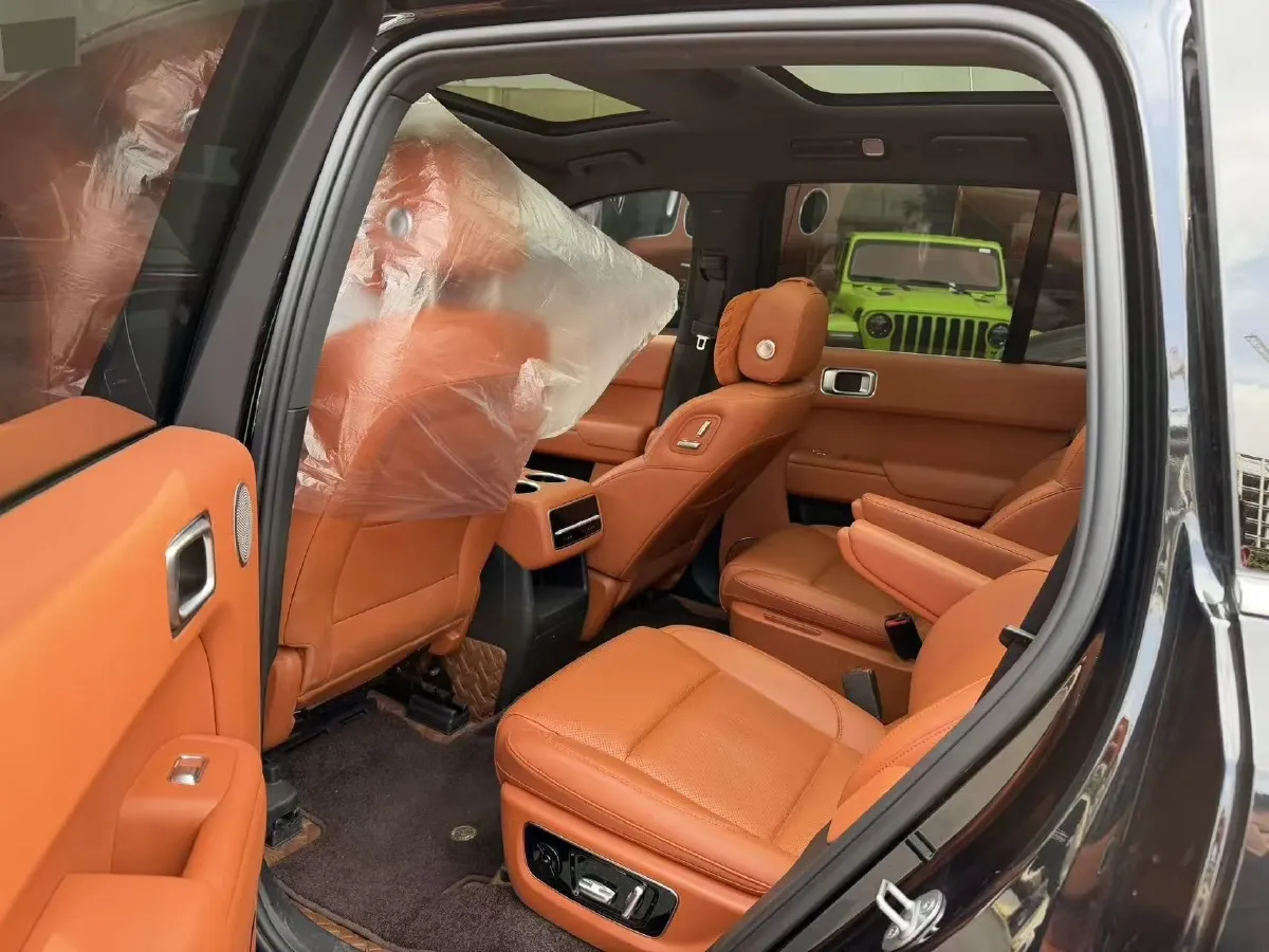 2023 Li L7 Range Extended 154HP REEV 40.9KWH,autocango,china used car exporter,china ev exporter,chinese used car exporter,chinese used ev exporter