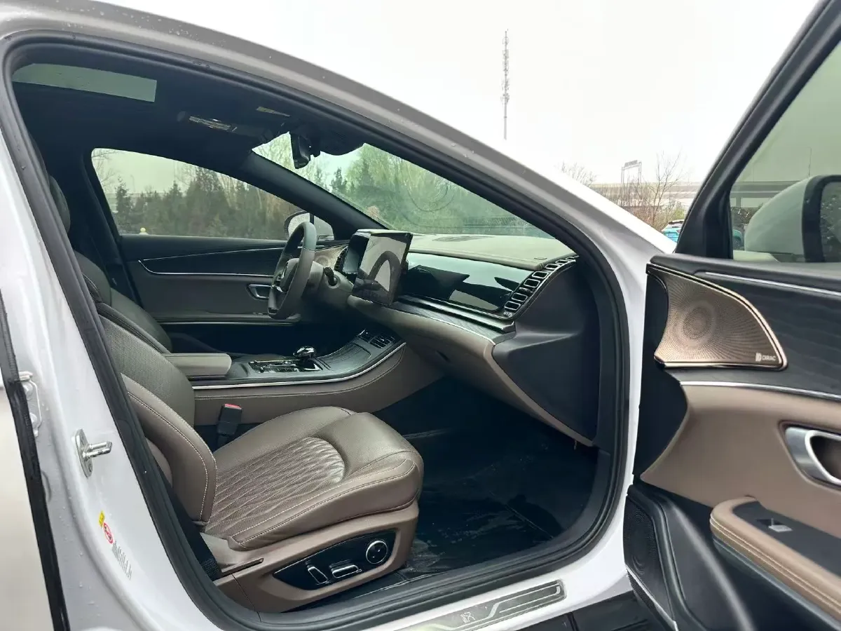 2020 WEY VV7 2.0T 227HP L4 7DCT PHEV,autocango,china used car exporter,china ev exporter,chinese used car exporter,chinese used ev exporter