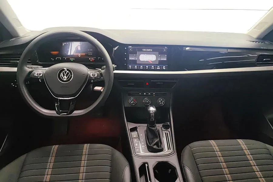 2022 Volkswagen Sagitar 1.2T 116HP L4 7DCT,autocango,china used car exporter,china ev exporter,chinese used car exporter,chinese used ev exporter