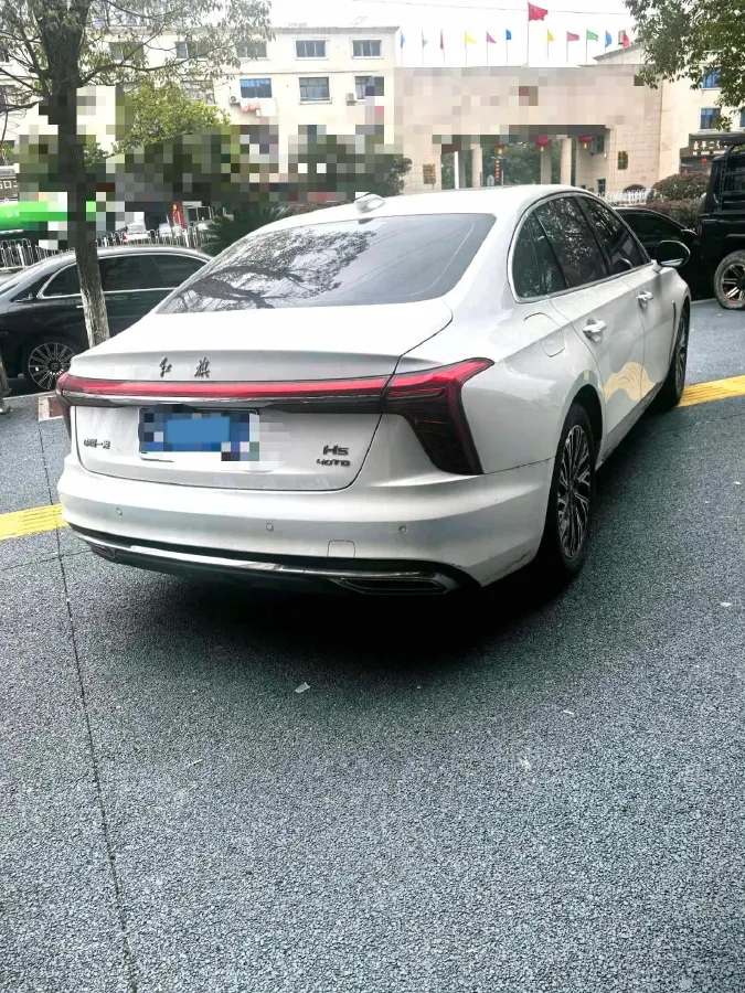 2023 HongQi H5 2.0T 224HP L4 8AT,autocango,china used car exporter,china ev exporter,chinese used car exporter,chinese used ev exporter