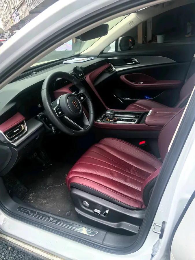 2023 HongQi H5 2.0T 224HP L4 8AT,autocango,china used car exporter,china ev exporter,chinese used car exporter,chinese used ev exporter