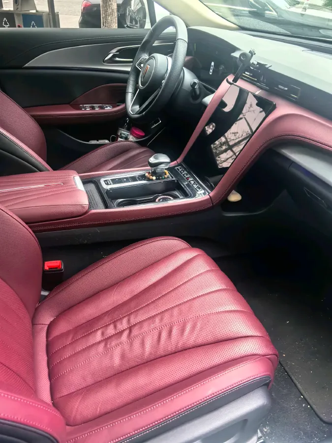 2023 HongQi H5 2.0T 224HP L4 8AT,autocango,china used car exporter,china ev exporter,chinese used car exporter,chinese used ev exporter