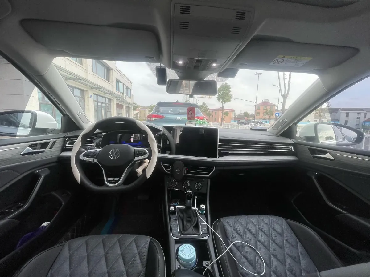 2023 Volkswagen Sagitar 1.5T 160HP L4 7DCT,autocango,china used car exporter,china ev exporter,chinese used car exporter,chinese used ev exporter