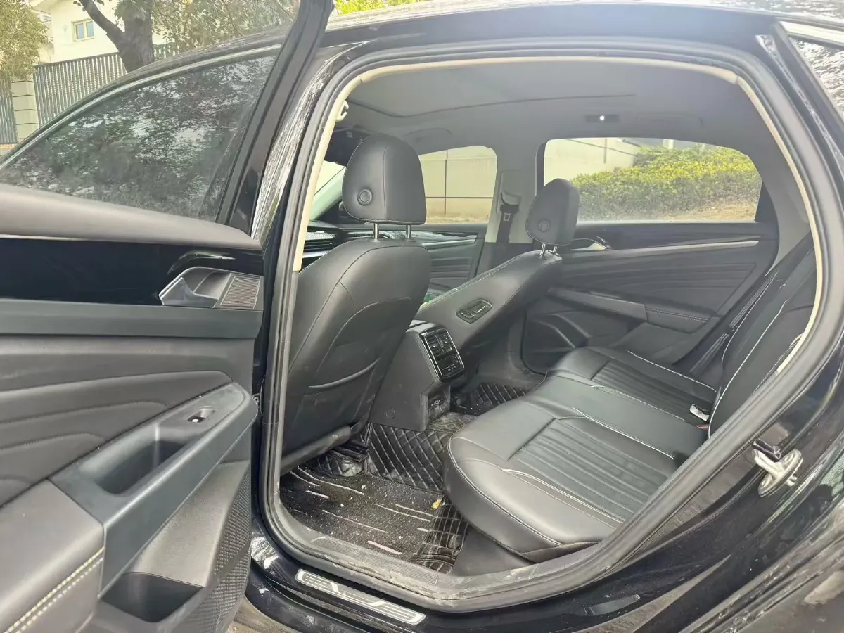 2022 Skoda Kodiak GT 2.0T 186HP L4 7DCT,autocango,china used car exporter,china ev exporter,chinese used car exporter,chinese used ev exporter