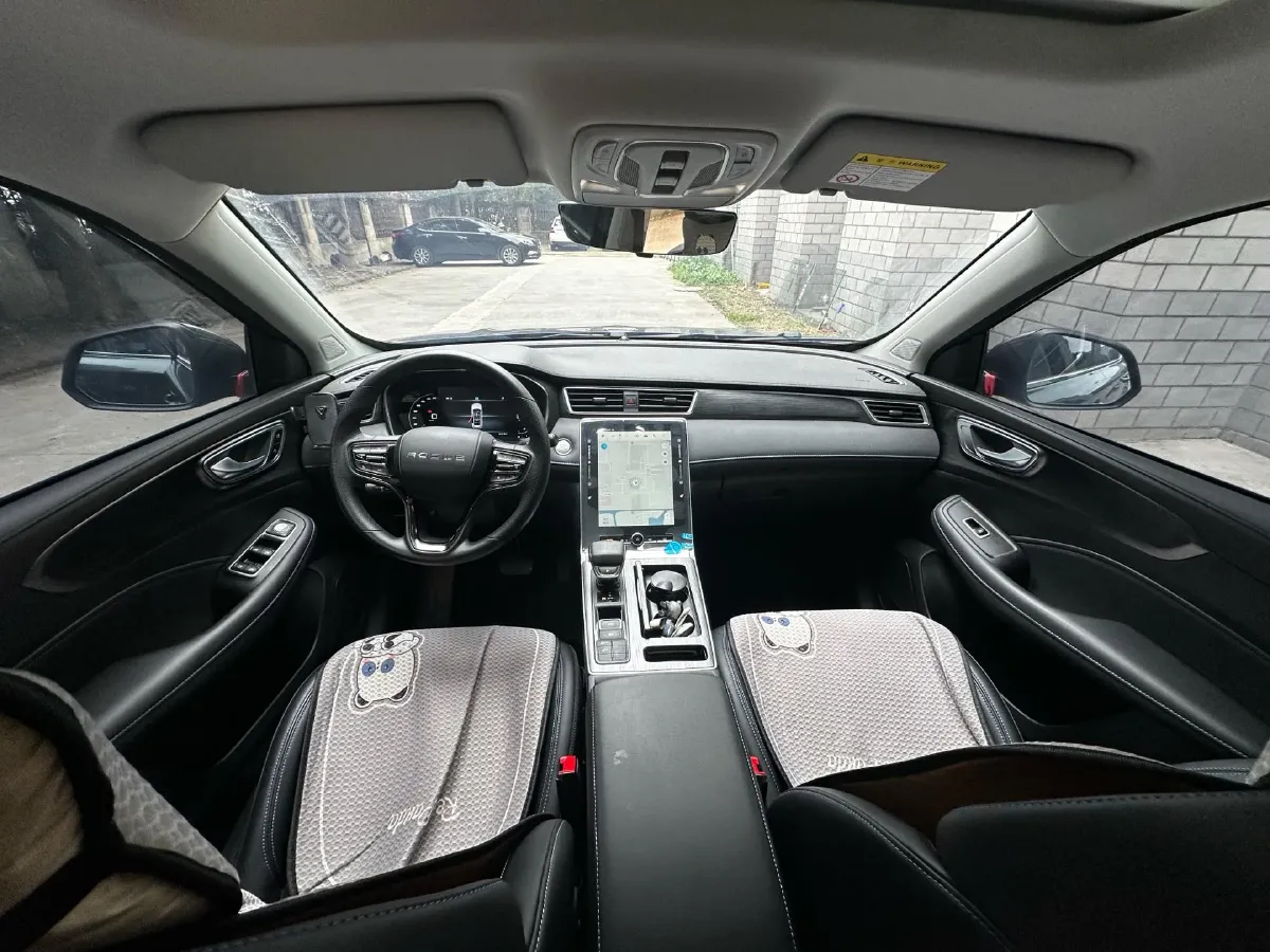2025 Roewe RX5 1.5T 181HP L4 7DCT,autocango,china used car exporter,china ev exporter,chinese used car exporter,chinese used ev exporter