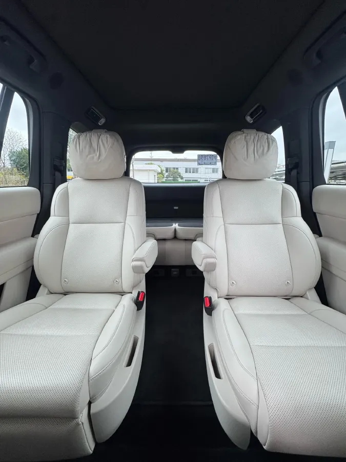 2024 Li L9 Range Extended 154HP REEV 52.3KWH,autocango,china used car exporter,china ev exporter,chinese used car exporter,chinese used ev exporter