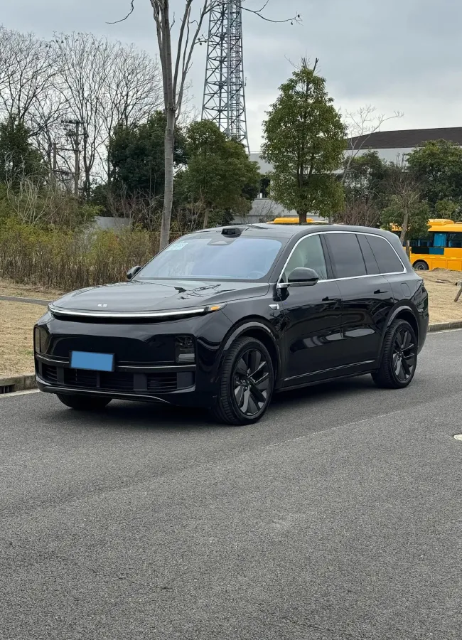 2024 Li L9 Range Extended 154HP REEV 52.3KWH,autocango,china used car exporter,china ev exporter,chinese used car exporter,chinese used ev exporter
