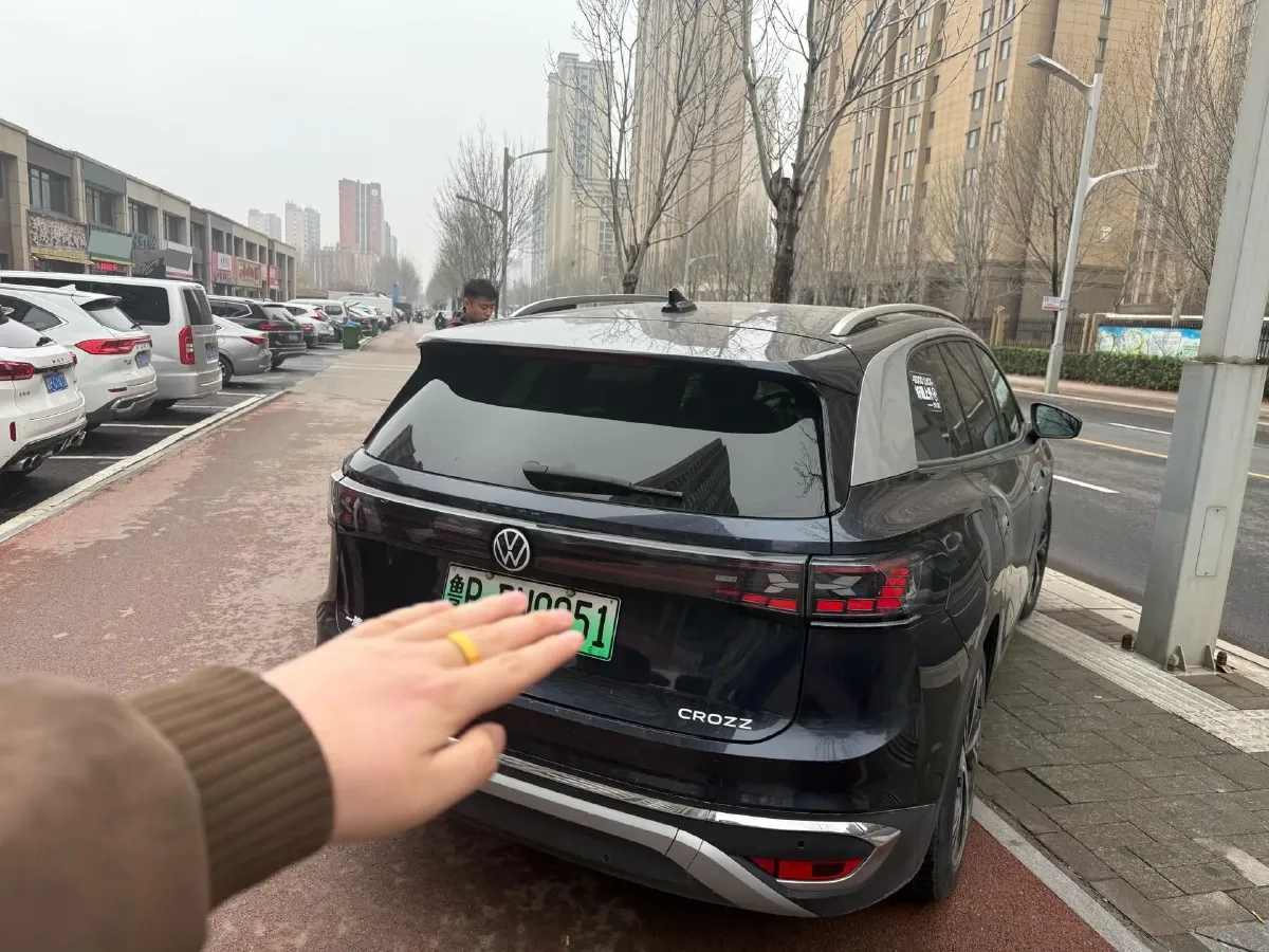 2021 Volkswagen ID.6 Crozz BEV 84.8KWH,autocango,china used car exporter,china ev exporter,chinese used car exporter,chinese used ev exporter