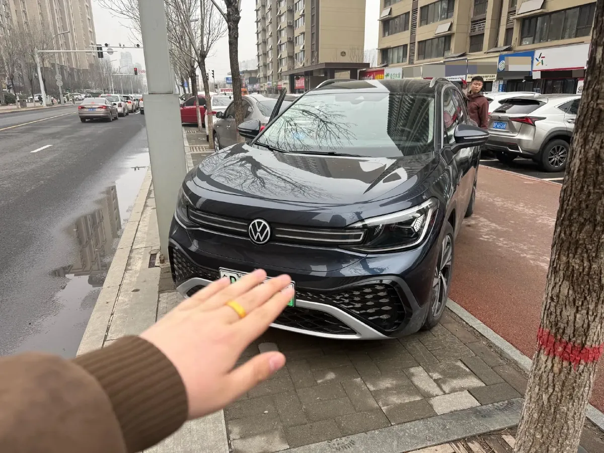 2021 Volkswagen ID.6 Crozz BEV 84.8KWH,autocango,china used car exporter,china ev exporter,chinese used car exporter,chinese used ev exporter