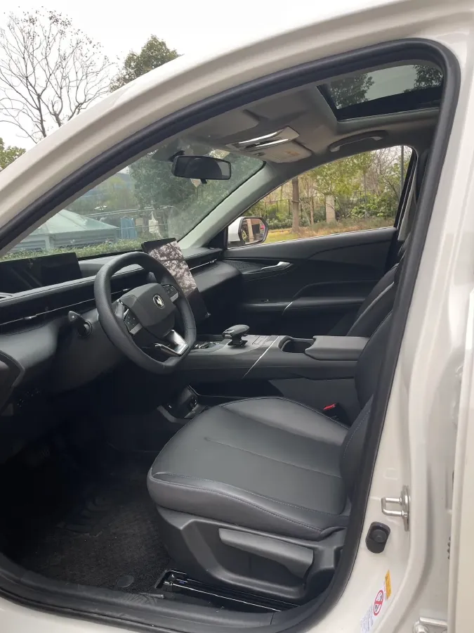 2025 ChangAn Eado 1.5T 192HP L4 7DCT,autocango,china used car exporter,china ev exporter,chinese used car exporter,chinese used ev exporter