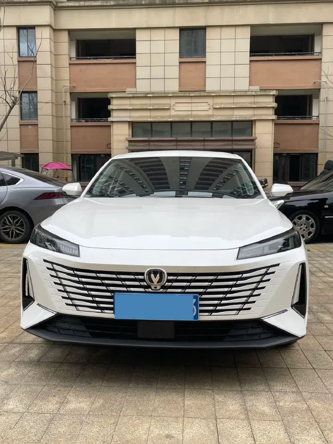 2025 ChangAn Eado 1.5T 192HP L4 7DCT,autocango,china used car exporter,china ev exporter,chinese used car exporter,chinese used ev exporter