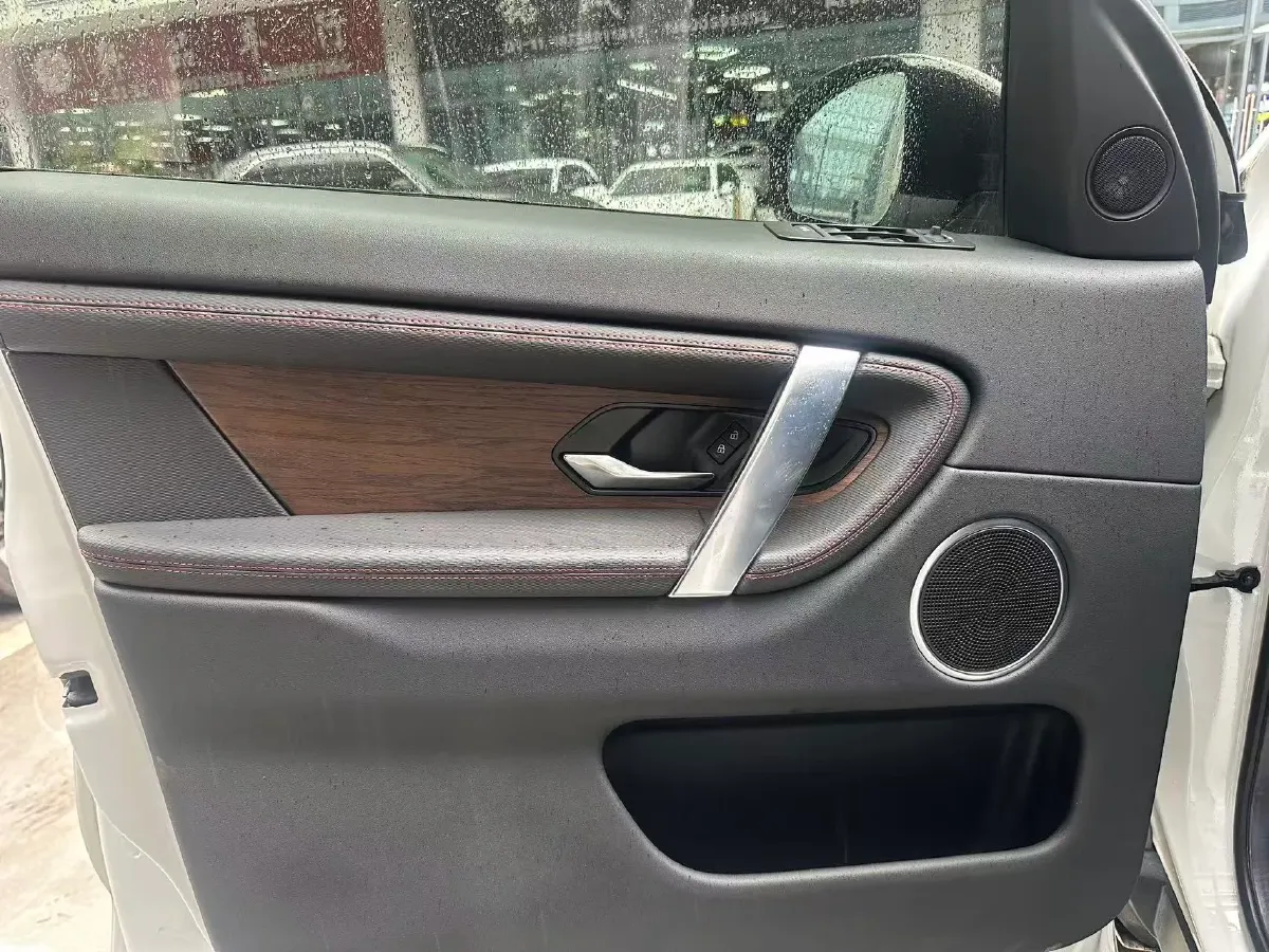 2022 Land Rover Discovery Sport 2.0T 249HP L4 9AT,autocango,china used car exporter,china ev exporter,chinese used car exporter,chinese used ev exporter