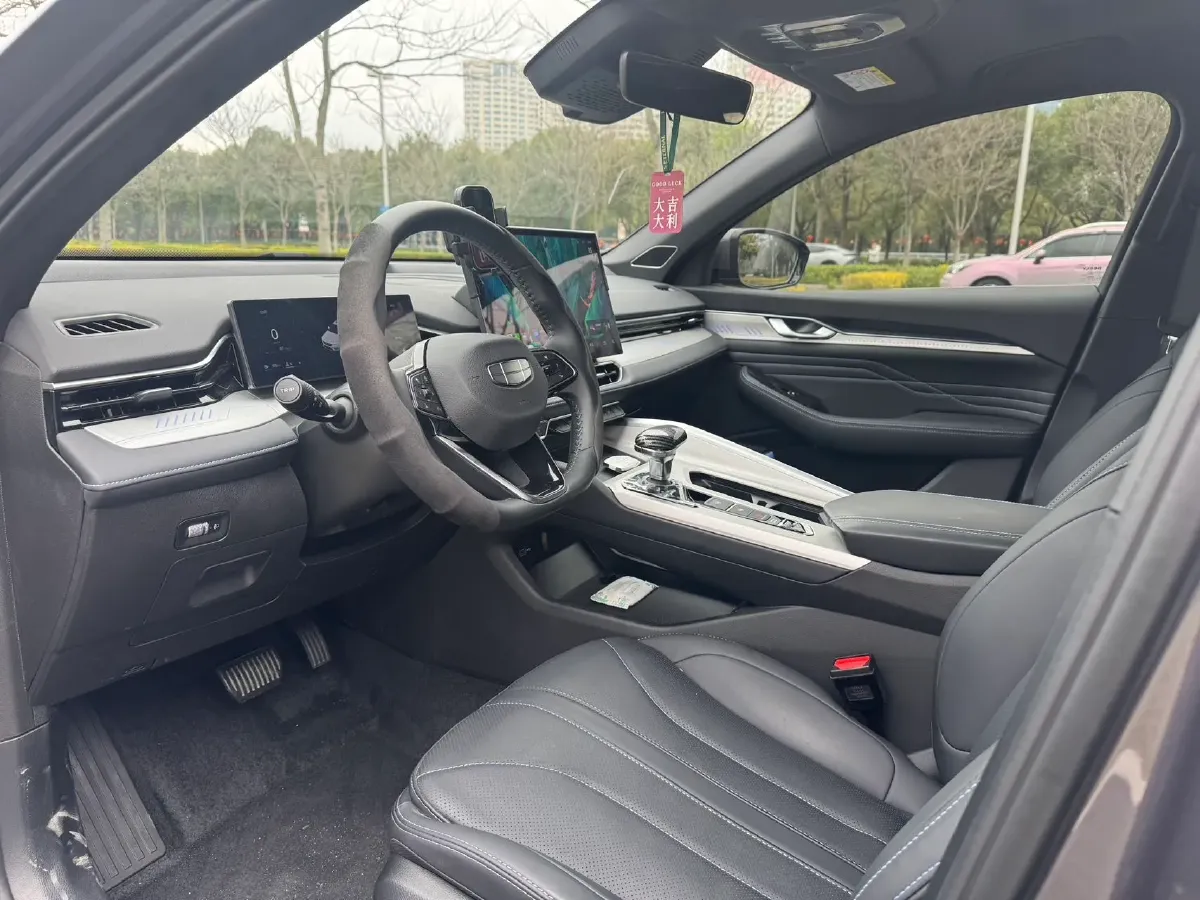 2025 Geely Preface 1.5T 181HP L4 7DCT,autocango,china used car exporter,china ev exporter,chinese used car exporter,chinese used ev exporter