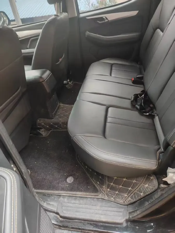 2020 Isuzu RE-MAX Jim 2.5T 150HP L4 6MT,autocango,china used car exporter,china ev exporter,chinese used car exporter,chinese used ev exporter