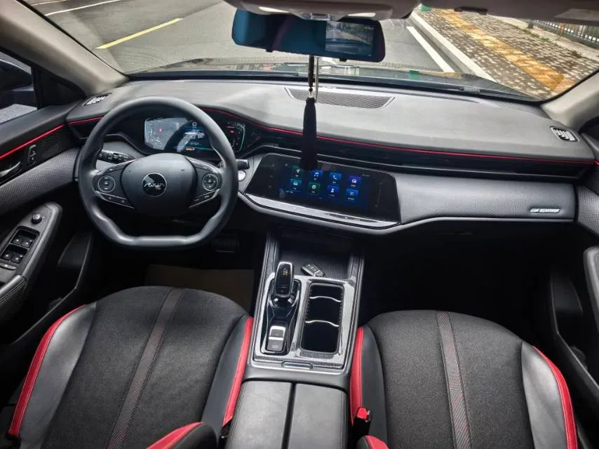 2024 DongFeng Aeolus YiXuan MAX 1.5T 197HP L4 7DCT,autocango,china used car exporter,china ev exporter,chinese used car exporter,chinese used ev exporter