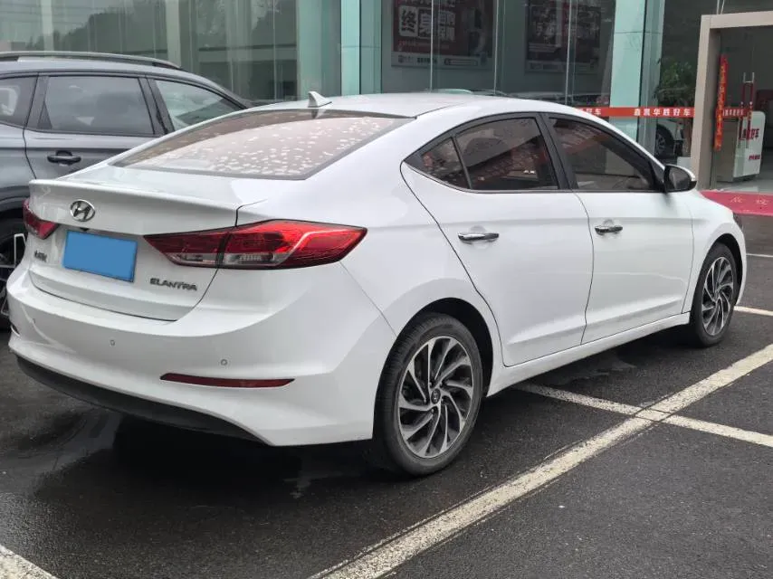 2020 Hyundai Elantra 1.5L 115HP L4 CVT,autocango,china used car exporter,china ev exporter,chinese used car exporter,chinese used ev exporter