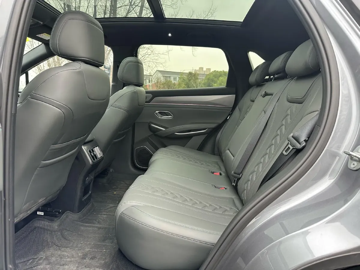 2025 BYD SongL DM-i 1.5L 101HP L4 E-CVT PHEV 18.3KWH,autocango,china used car exporter,china ev exporter,chinese used car exporter,chinese used ev exporter