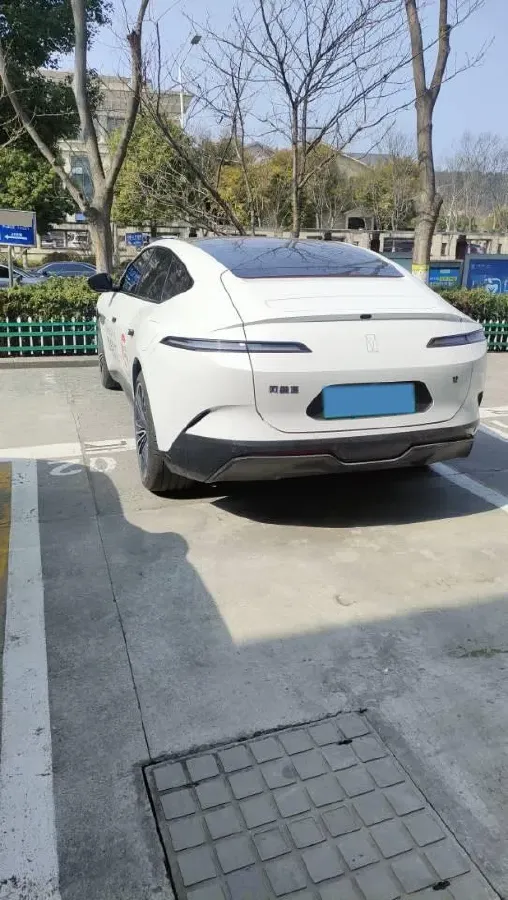 2025 Avatr 12 1.5T 156HP L4 REEV 39.05KWH,autocango,china used car exporter,china ev exporter,chinese used car exporter,chinese used ev exporter