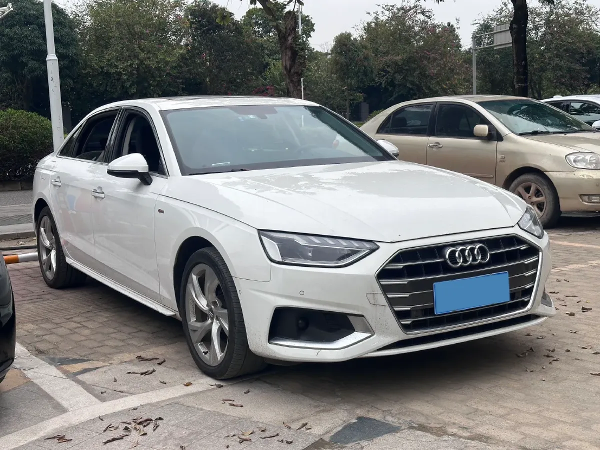 2020 Audi A4L 2.0T 190HP L4 7DCT,autocango,china used car exporter,china ev exporter,chinese used car exporter,chinese used ev exporter