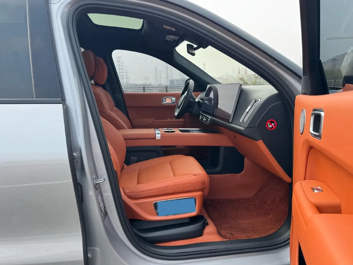 2023 Li L8 Range Extended 154HP REEV 40.9KWH,autocango,china used car exporter,china ev exporter,chinese used car exporter,chinese used ev exporter