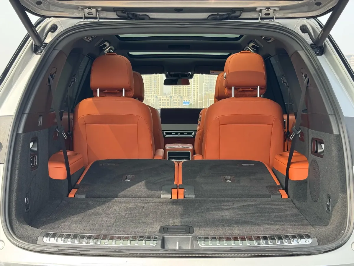 2023 Li L8 Range Extended 154HP REEV 40.9KWH,autocango,china used car exporter,china ev exporter,chinese used car exporter,chinese used ev exporter