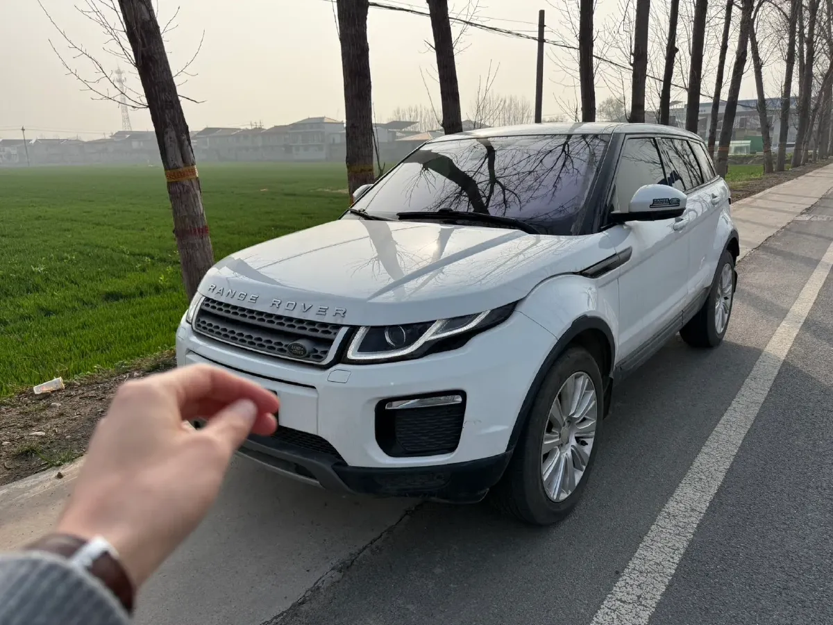 2018 Land Rover Range Rover Evoque 2.0T 241HP L4 9AT,autocango,china used car exporter,china ev exporter,chinese used car exporter,chinese used ev exporter