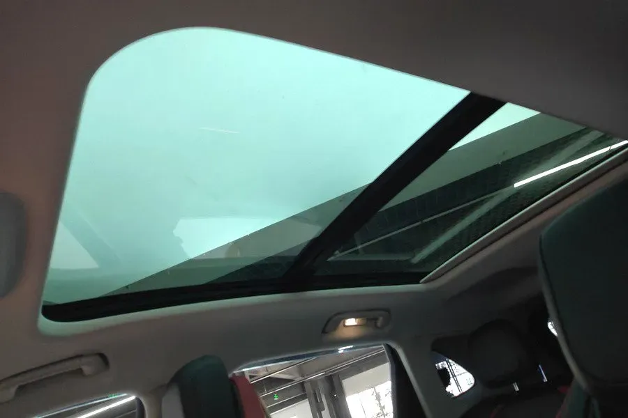 2024 HongQi HS3 1.5T 169HP L4 7DCT,autocango,china used car exporter,china ev exporter,chinese used car exporter,chinese used ev exporter